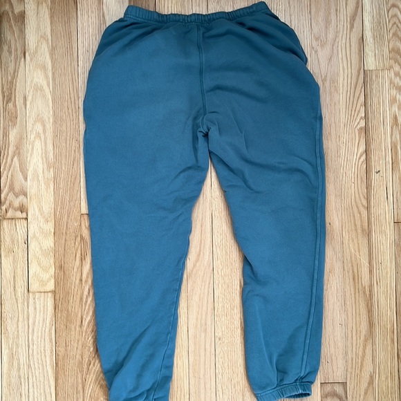 Spiritual Gangster Sweatpants size small GUC - Picture 3 of 5